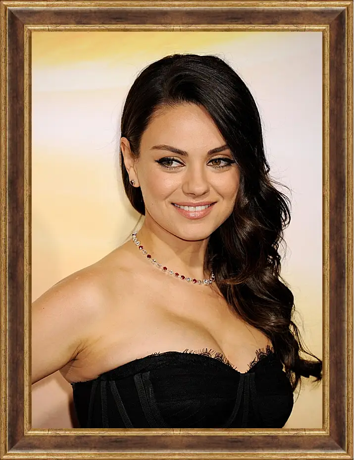 Картина в раме - Мила Кунис. Mila Kunis