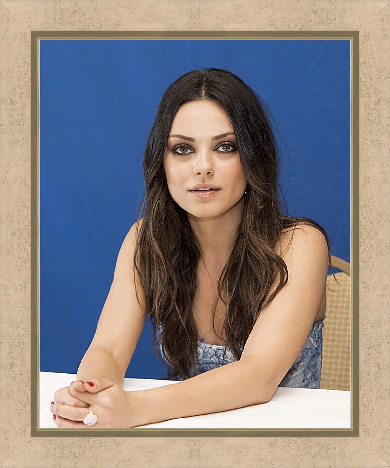 Картина в раме - Мила Кунис. Mila Kunis