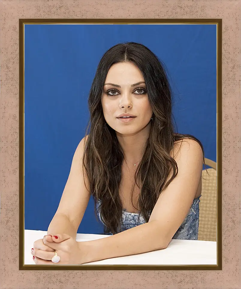 Картина в раме - Мила Кунис. Mila Kunis