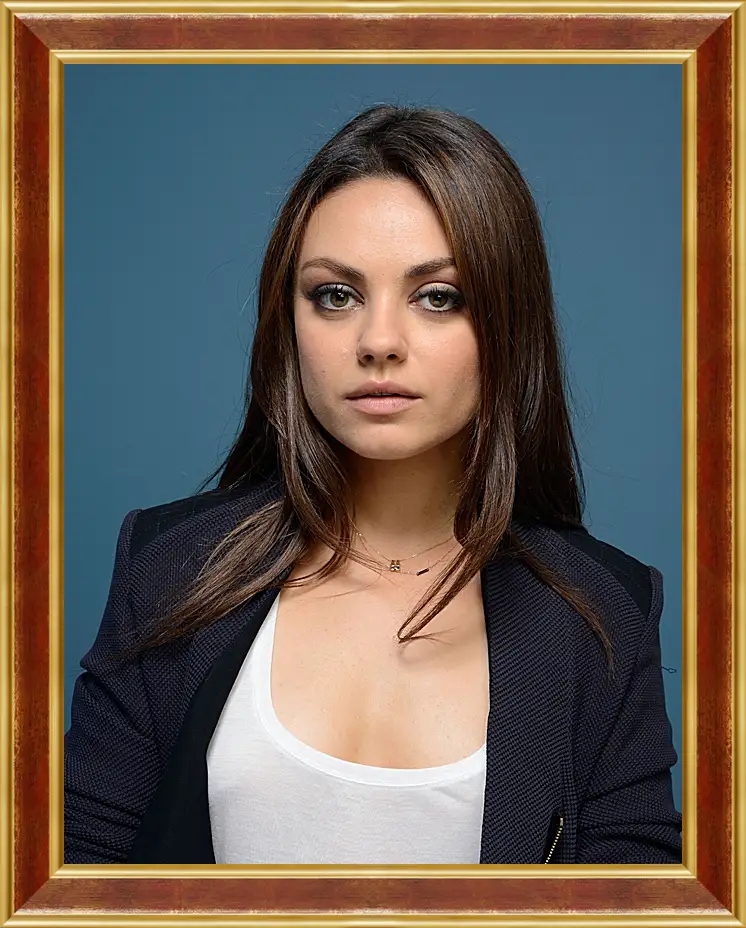 Картина в раме - Мила Кунис. Mila Kunis