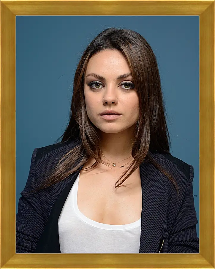 Картина в раме - Мила Кунис. Mila Kunis