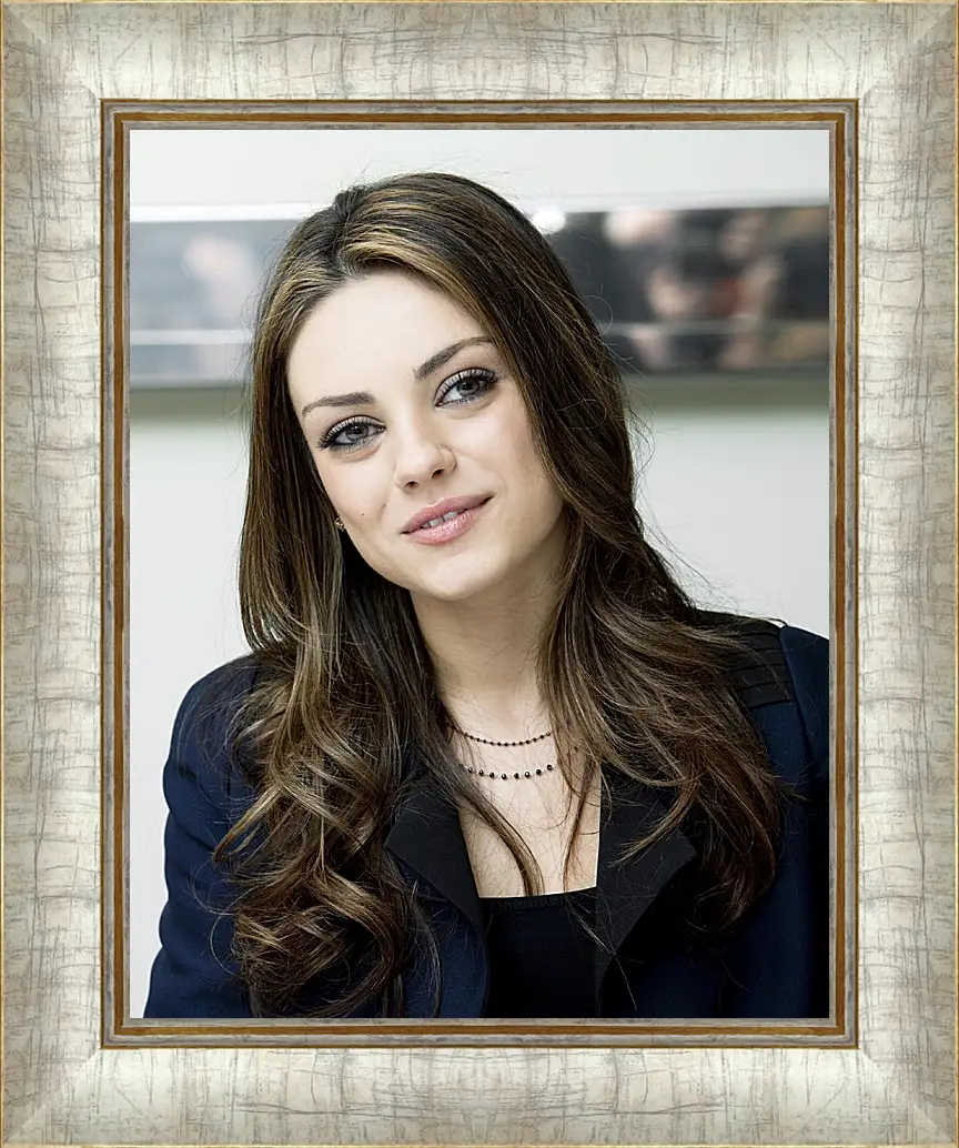 Картина в раме - Мила Кунис. Mila Kunis