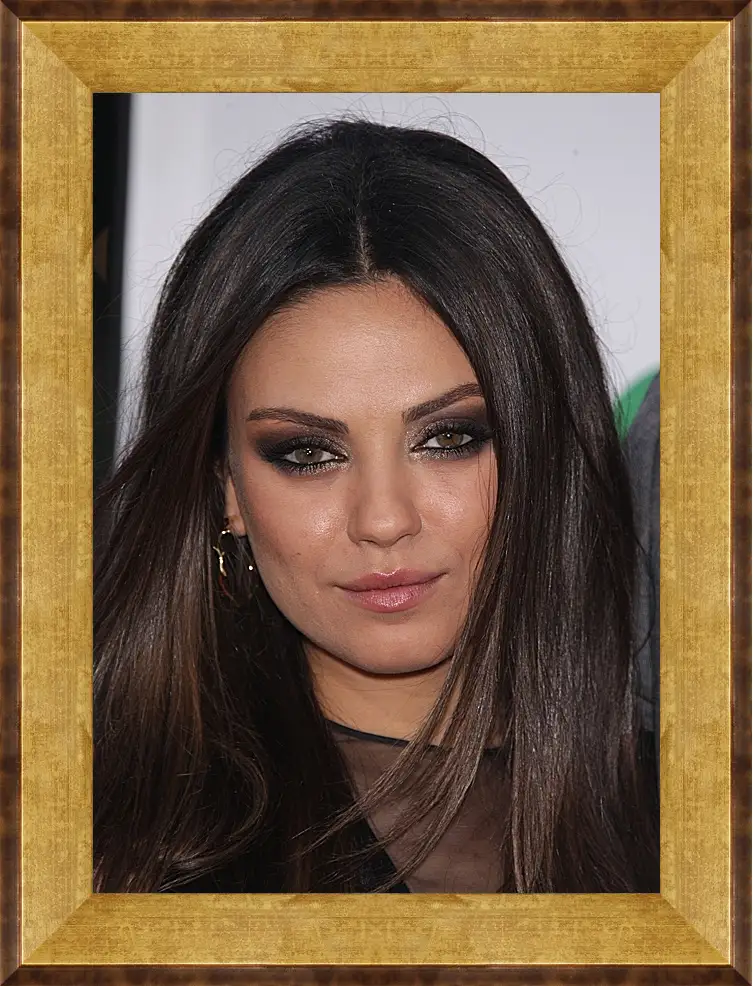 Картина в раме - Мила Кунис. Mila Kunis