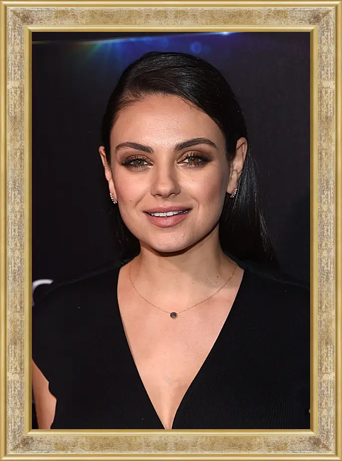 Картина в раме - Мила Кунис. Mila Kunis