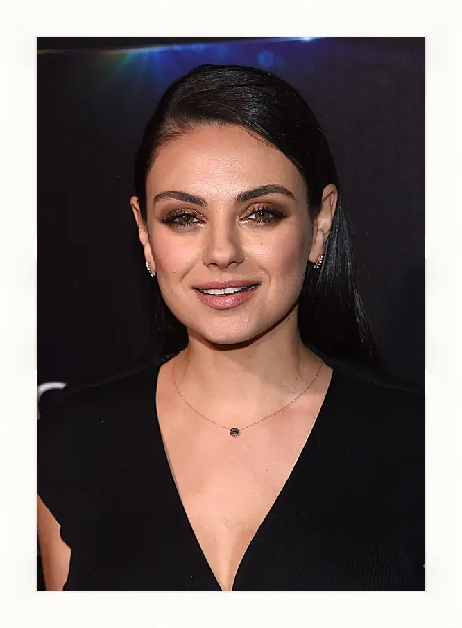 Картина в раме - Мила Кунис. Mila Kunis