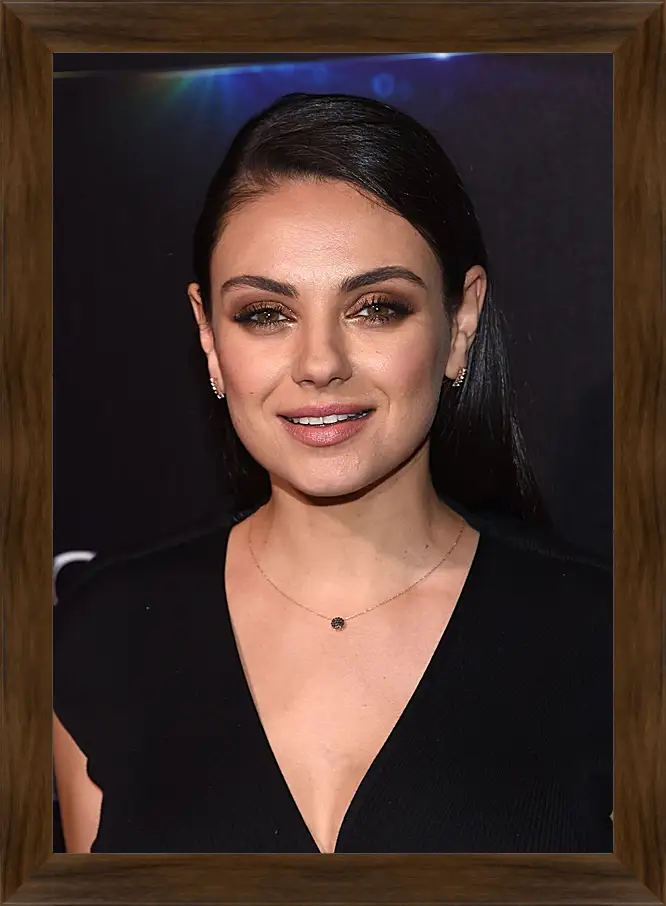 Картина в раме - Мила Кунис. Mila Kunis