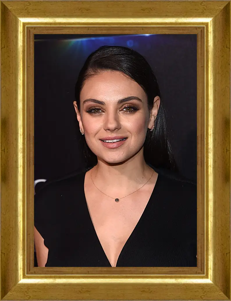 Картина в раме - Мила Кунис. Mila Kunis