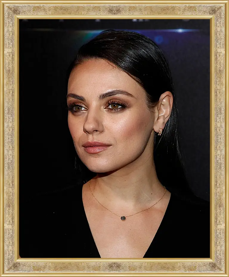 Картина в раме - Мила Кунис. Mila Kunis