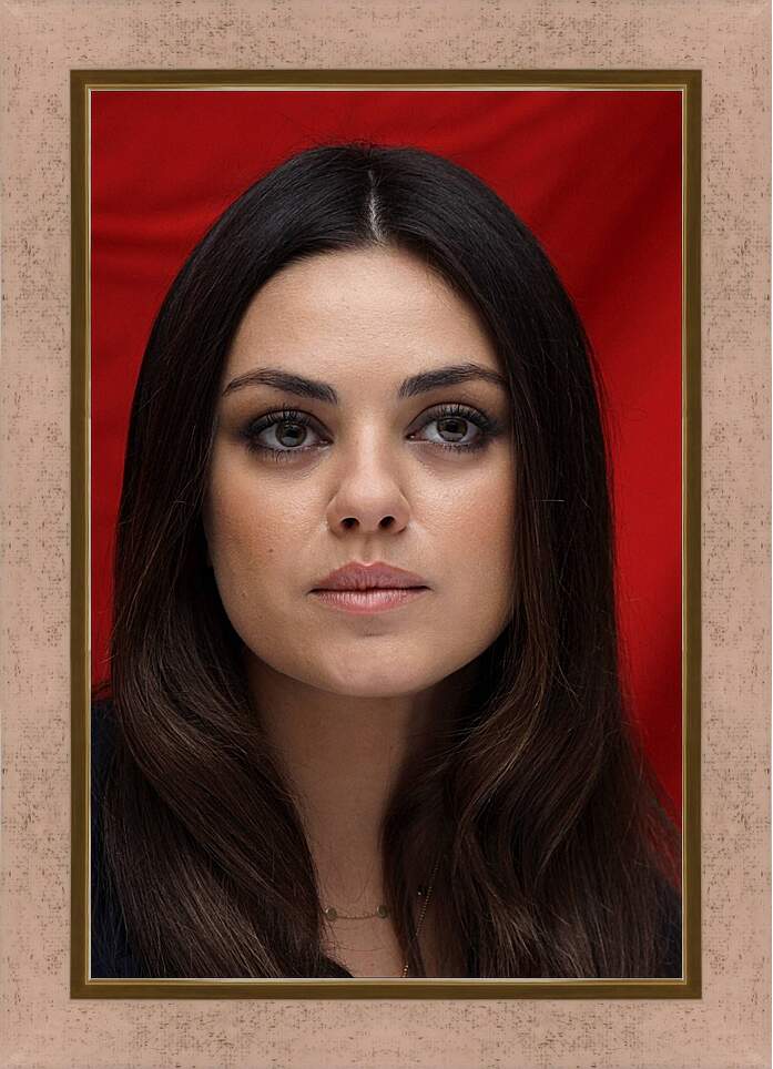 Картина в раме - Мила Кунис. Mila Kunis