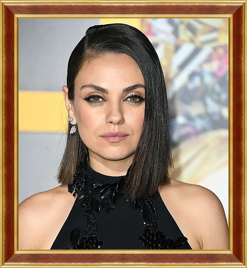 Картина в раме - Мила Кунис. Mila Kunis