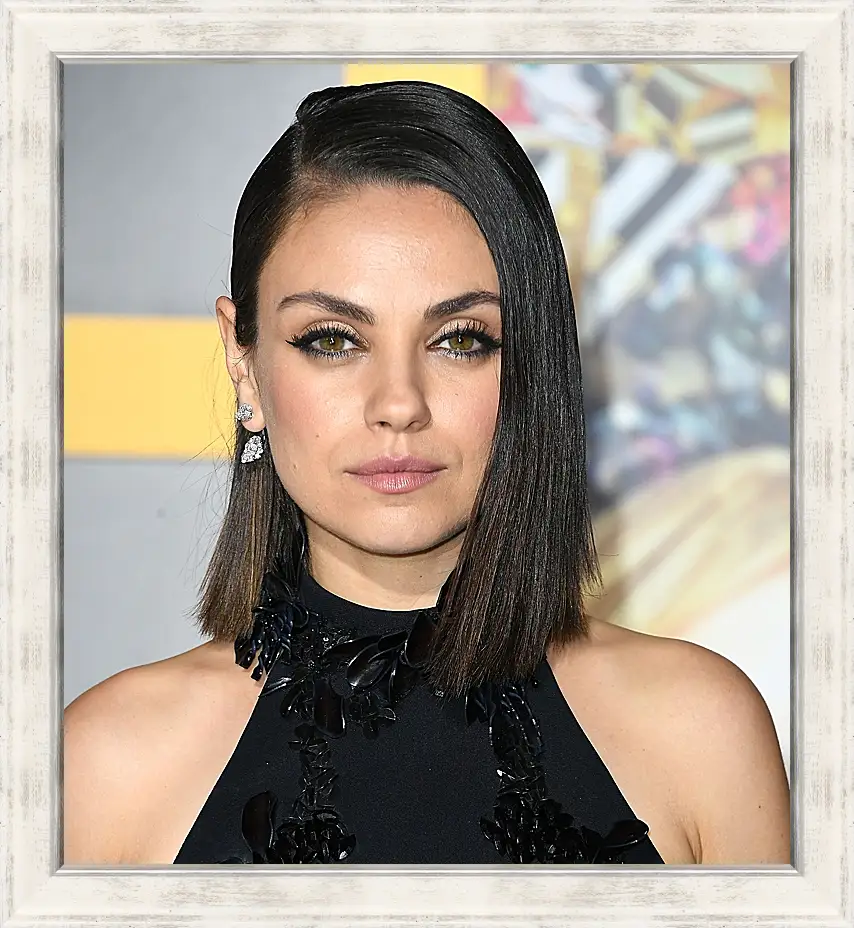 Картина в раме - Мила Кунис. Mila Kunis