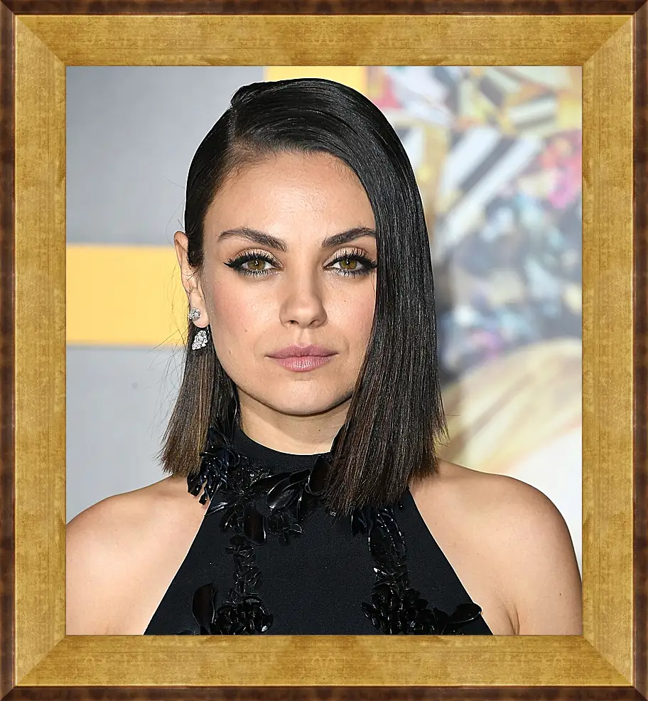 Картина в раме - Мила Кунис. Mila Kunis