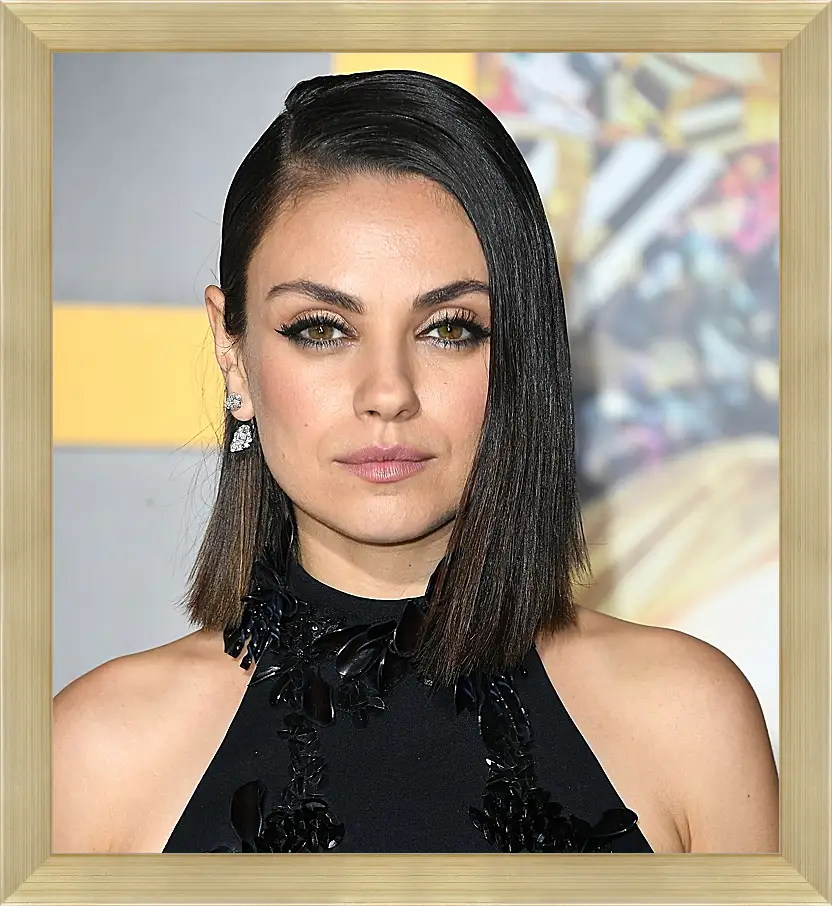 Картина в раме - Мила Кунис. Mila Kunis