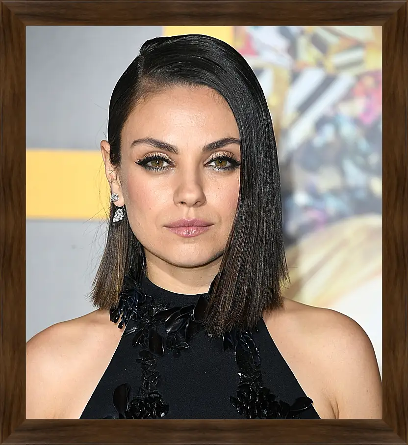 Картина в раме - Мила Кунис. Mila Kunis