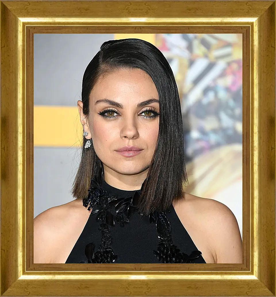 Картина в раме - Мила Кунис. Mila Kunis