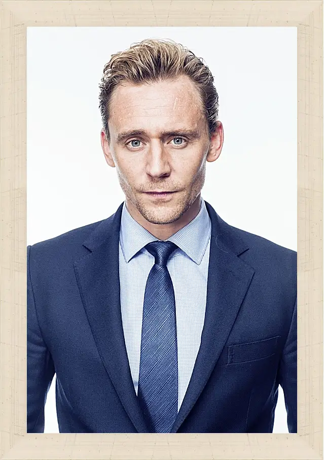 Картина в раме - Том Хиддлстон. Thomas Hiddleston