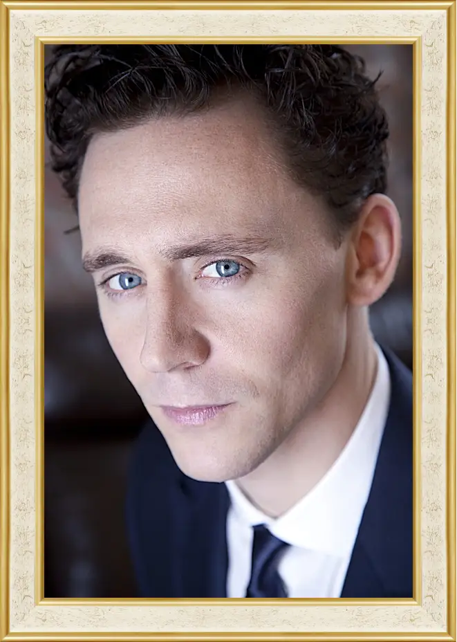 Картина в раме - Том Хиддлстон. Thomas Hiddleston