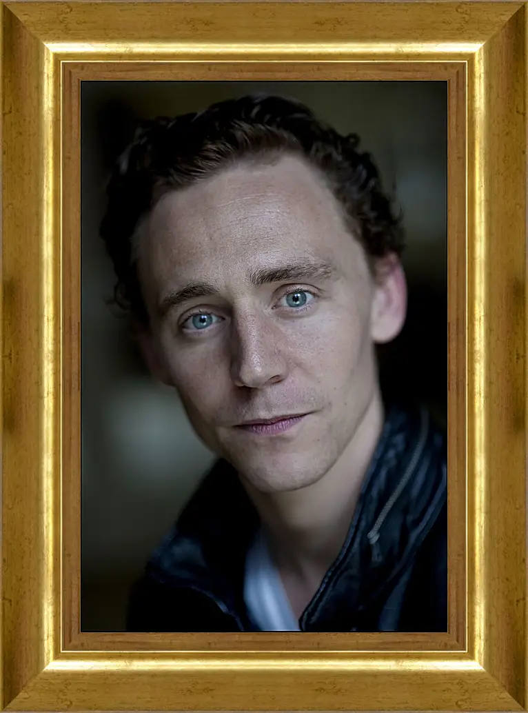 Картина в раме - Том Хиддлстон. Thomas Hiddleston