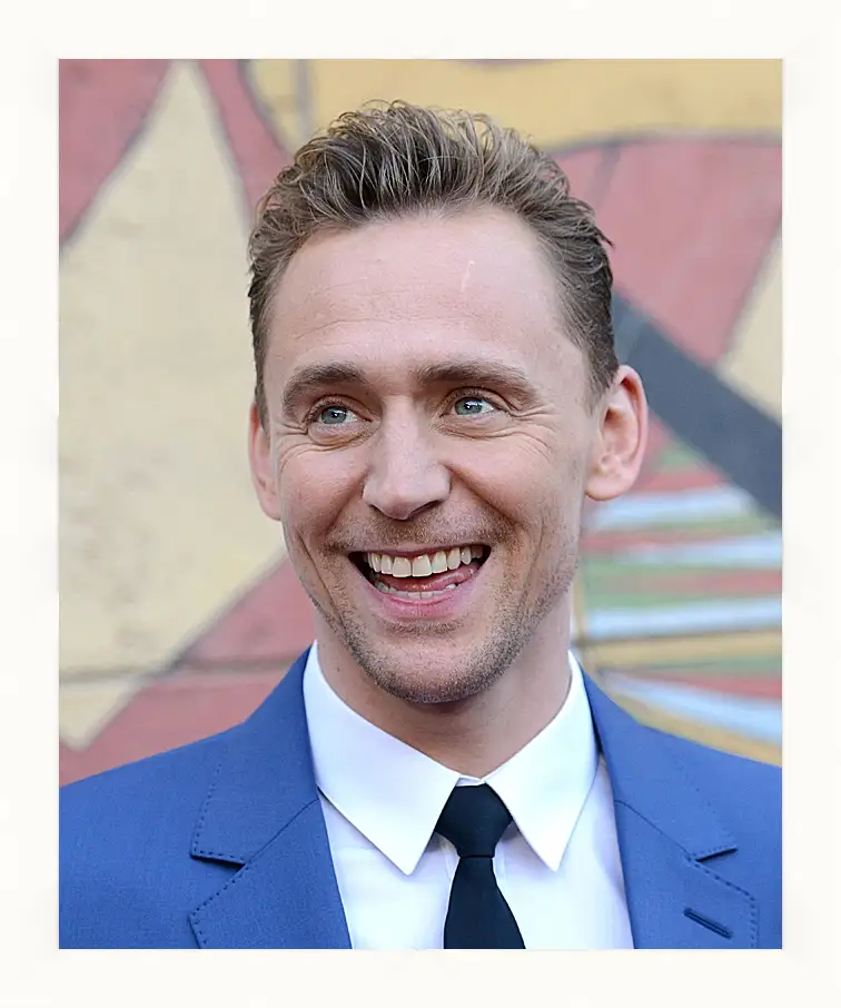 Картина в раме - Том Хиддлстон. Thomas Hiddleston