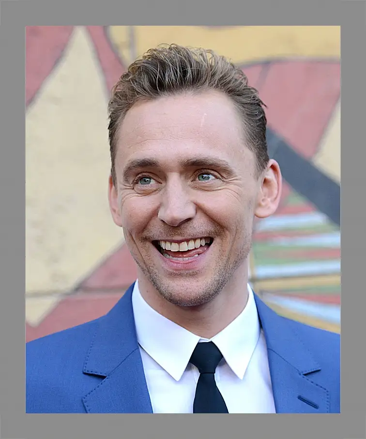 Картина в раме - Том Хиддлстон. Thomas Hiddleston