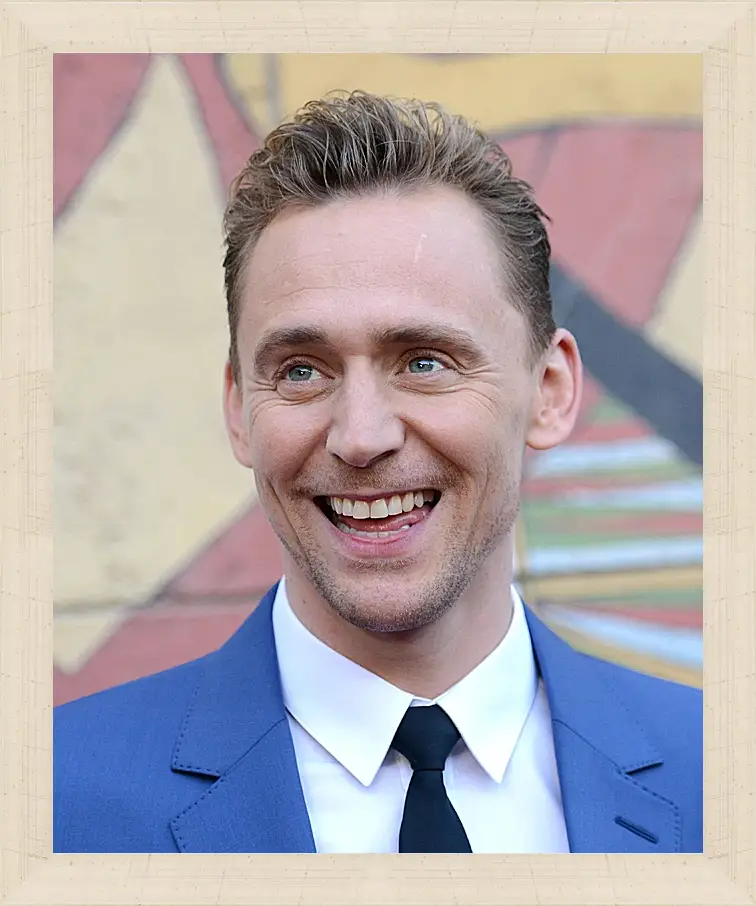 Картина в раме - Том Хиддлстон. Thomas Hiddleston