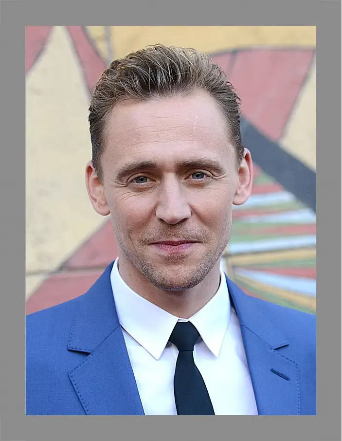 Картина в раме - Том Хиддлстон. Thomas Hiddleston