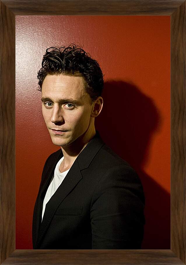 Картина в раме - Том Хиддлстон. Thomas Hiddleston