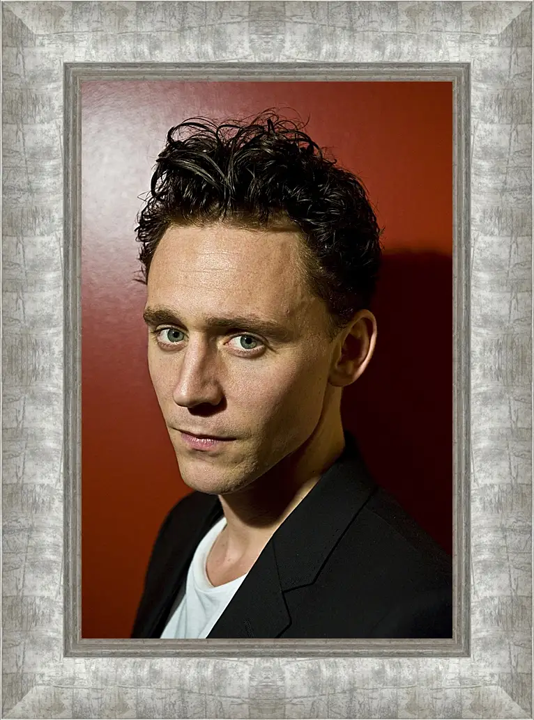 Картина в раме - Том Хиддлстон. Thomas Hiddleston
