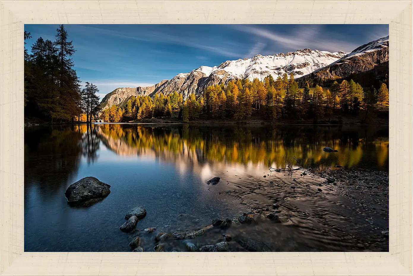 Картина в раме - Осень