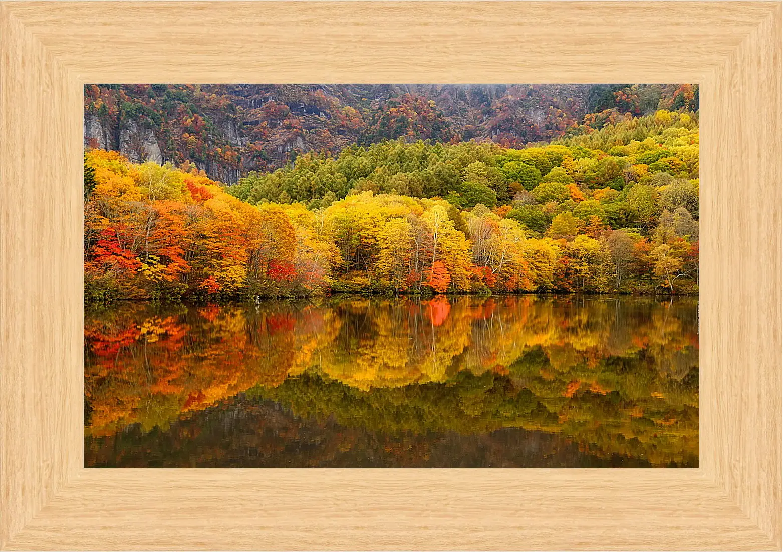 Картина в раме - Осень