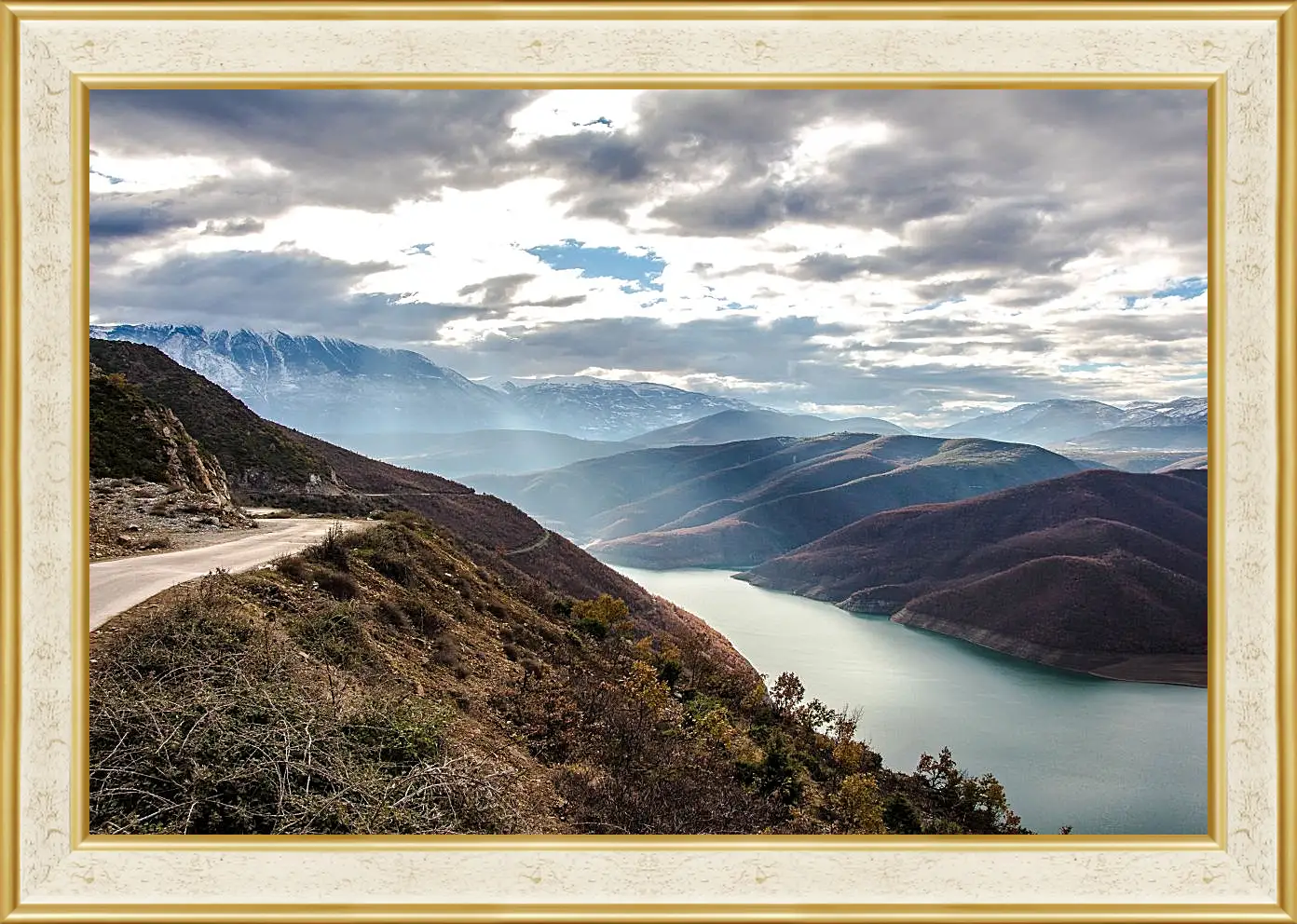 Картина в раме - Пейзаж