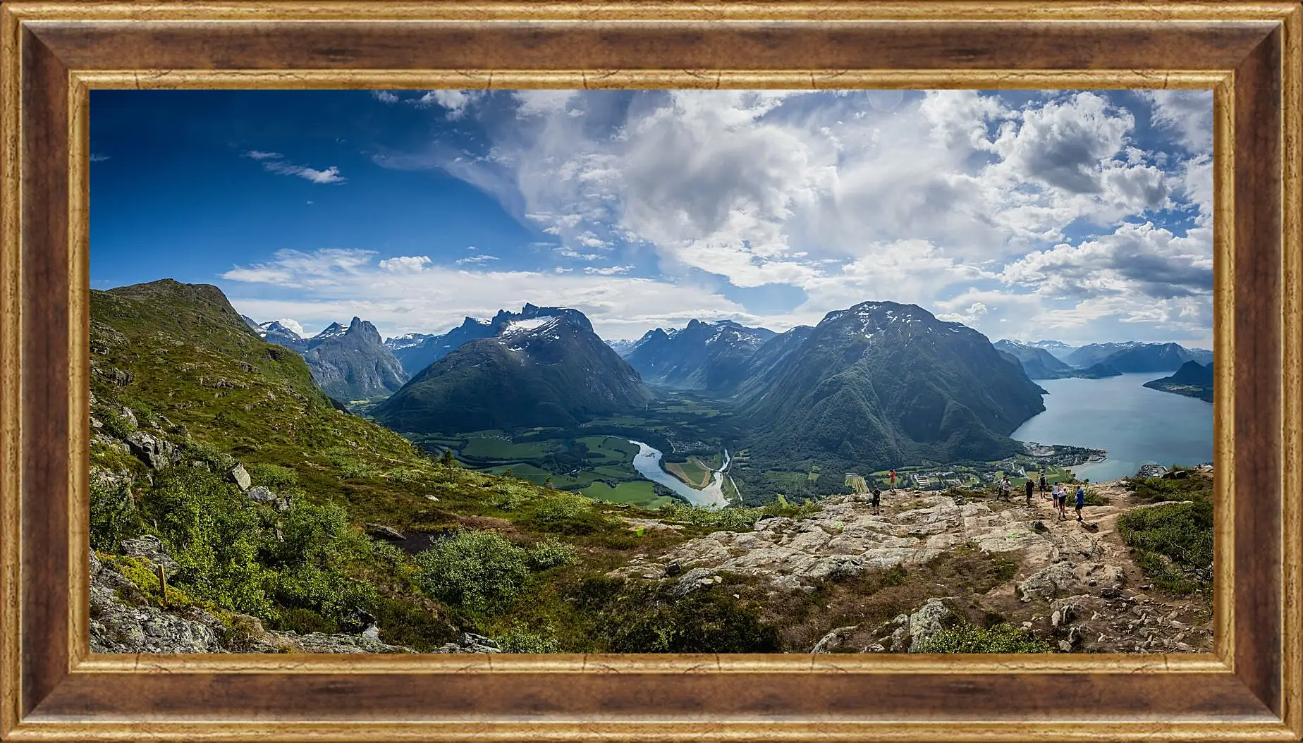 Картина в раме - Пейзаж