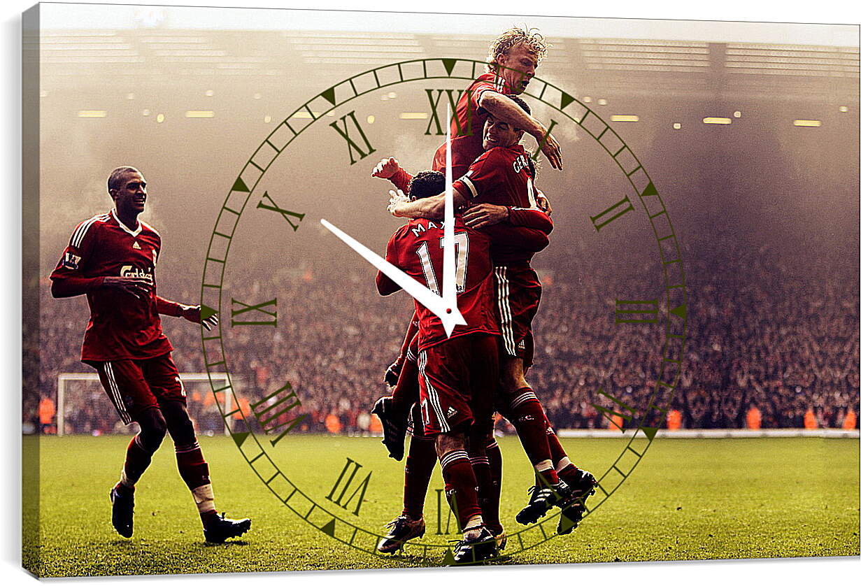 Часы картина - Игроки Ливерпуля эмоционально празднуют гол