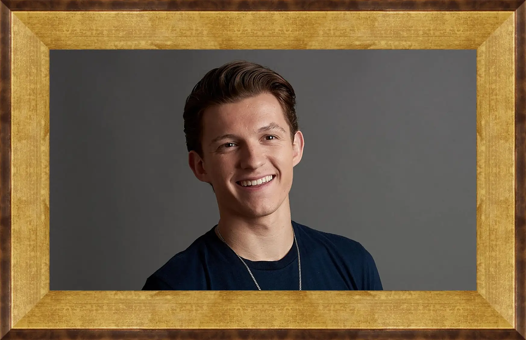 Картина в раме - Том Холланд. Tom Holland