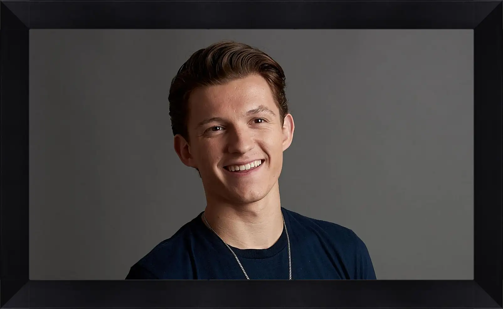 Картина в раме - Том Холланд. Tom Holland