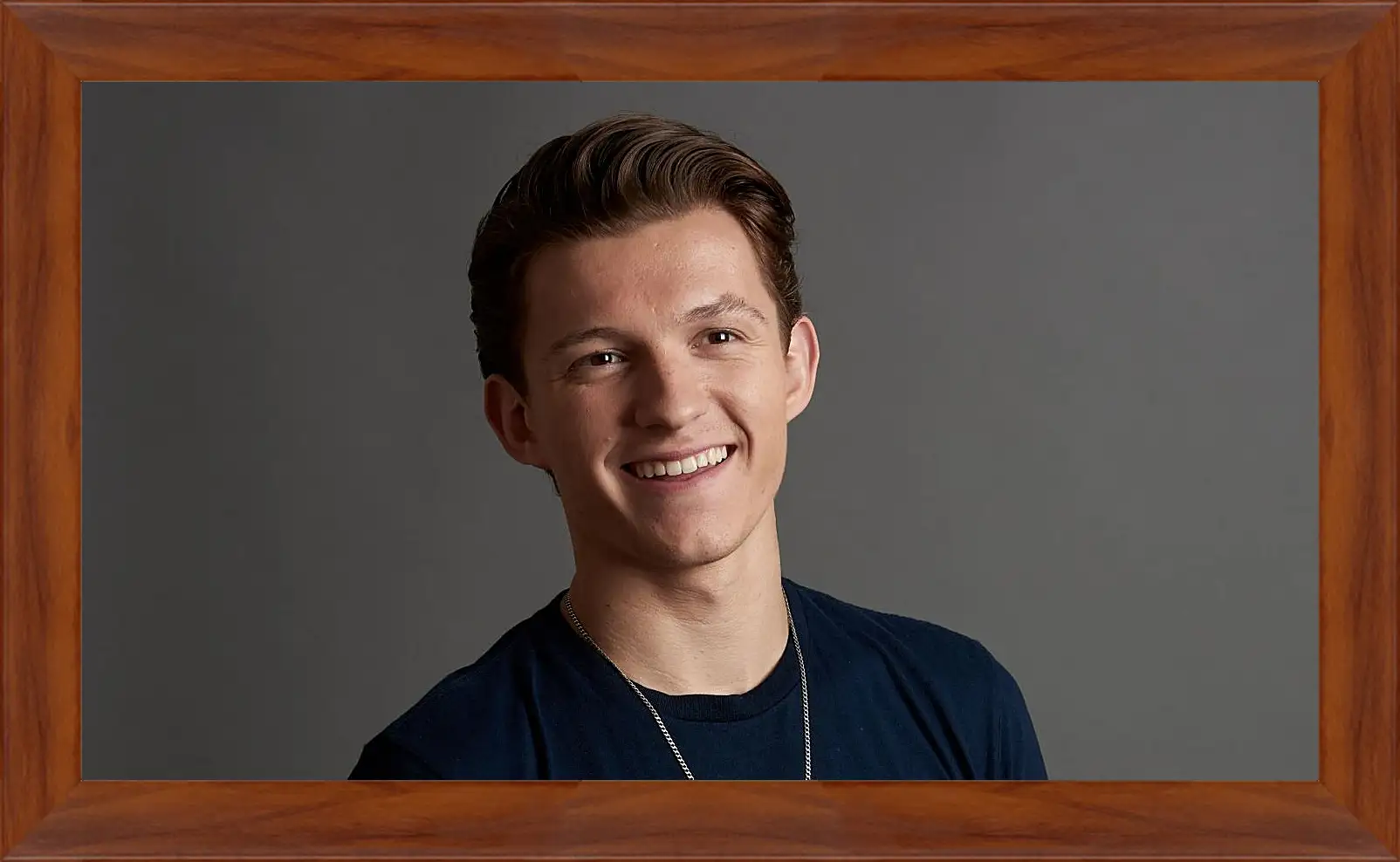 Картина в раме - Том Холланд. Tom Holland