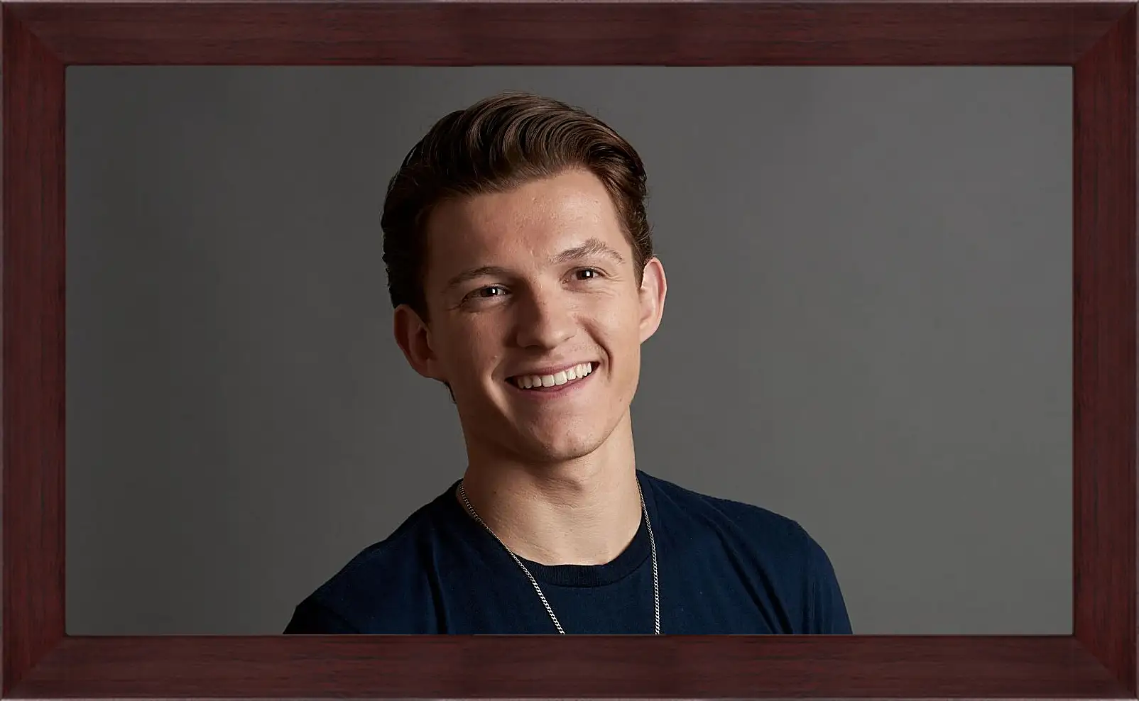 Картина в раме - Том Холланд. Tom Holland