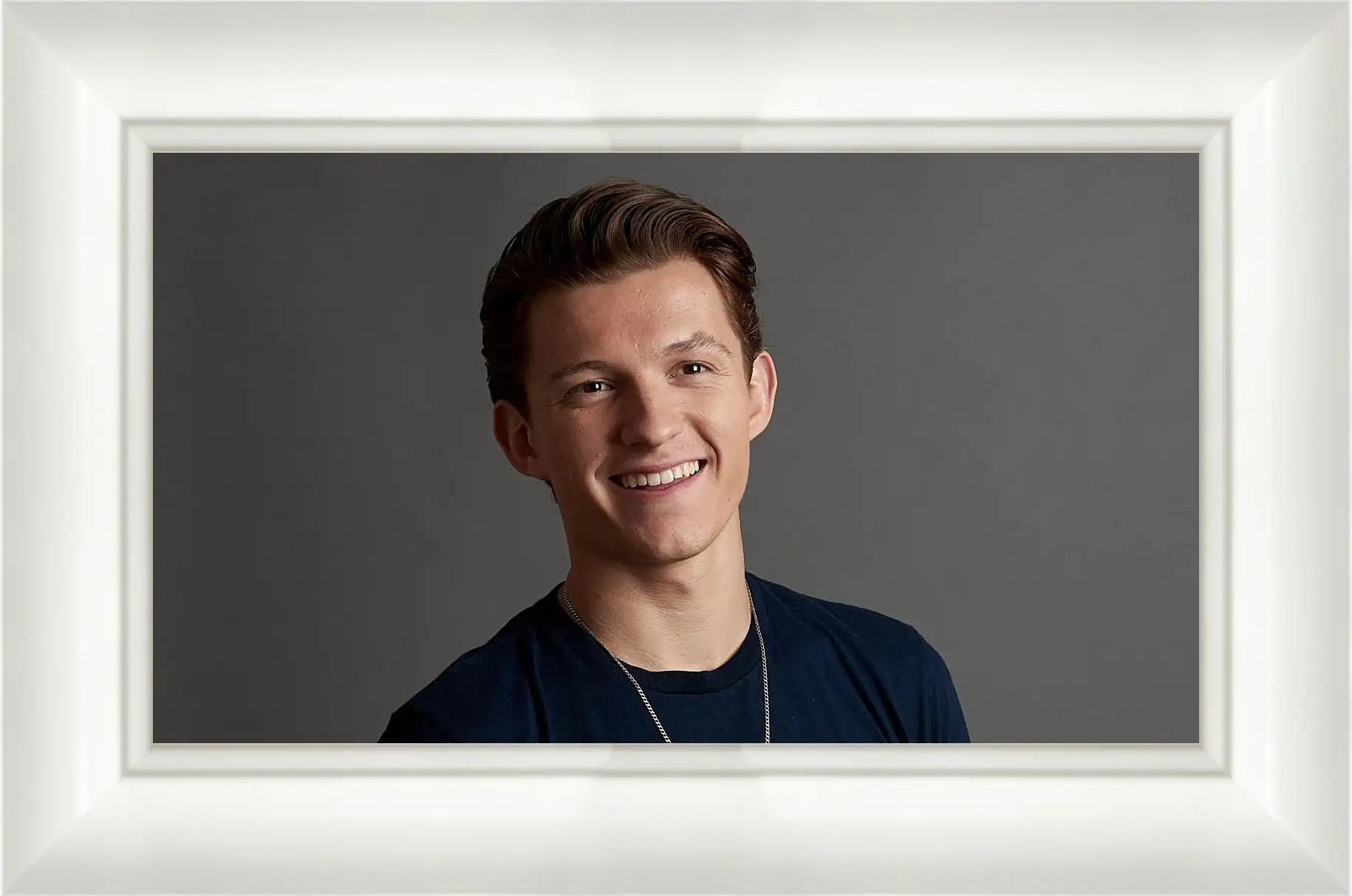 Картина в раме - Том Холланд. Tom Holland