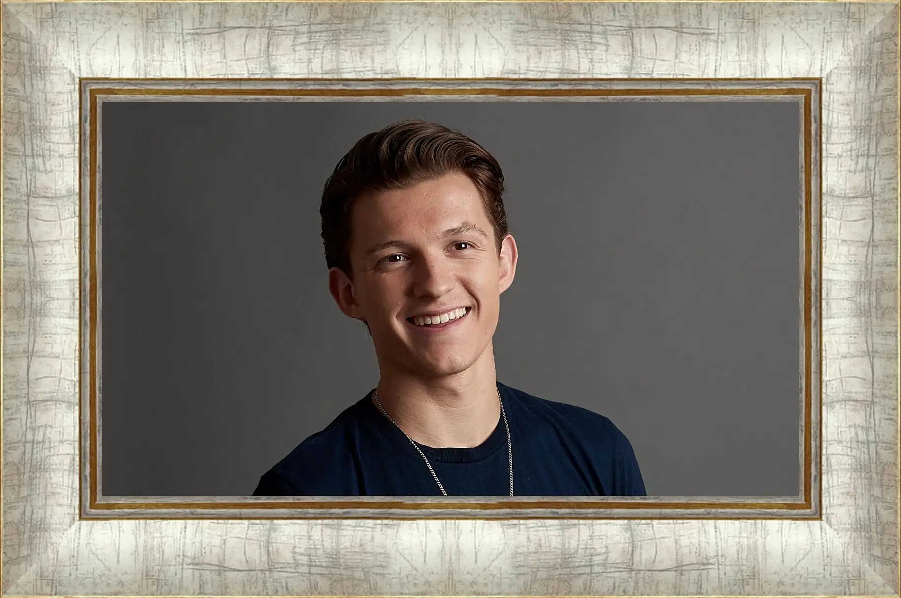 Картина в раме - Том Холланд. Tom Holland