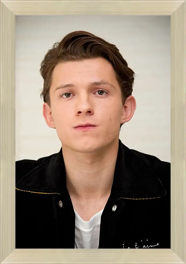 Картина в раме - Том Холланд. Tom Holland