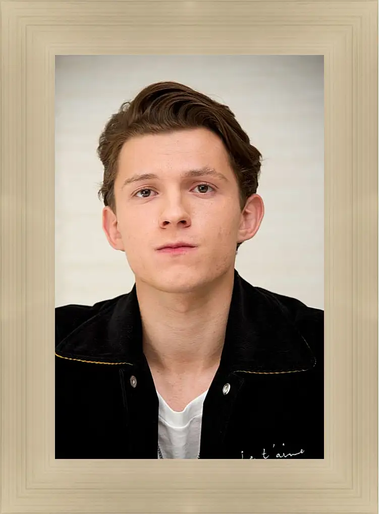 Картина в раме - Том Холланд. Tom Holland