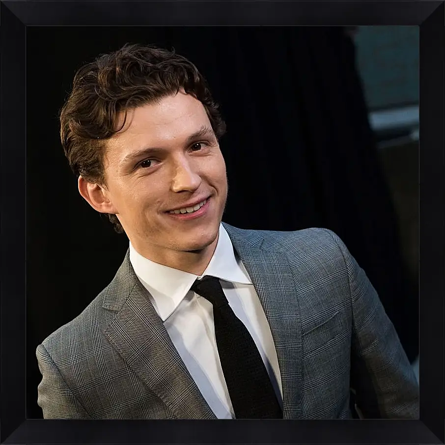 Картина в раме - Том Холланд. Tom Holland