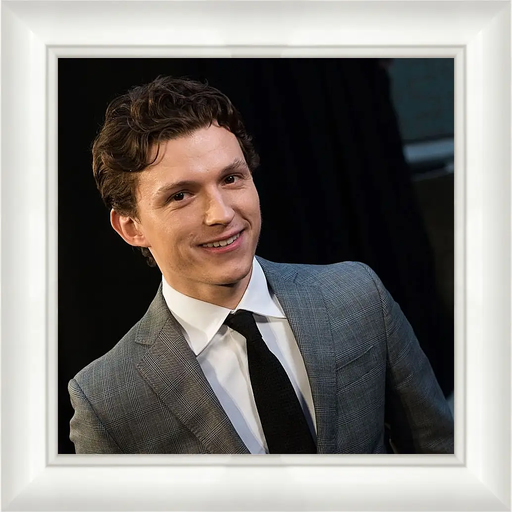 Картина в раме - Том Холланд. Tom Holland