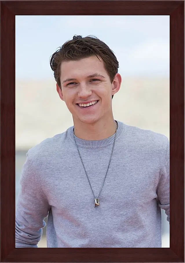 Картина в раме - Том Холланд. Tom Holland