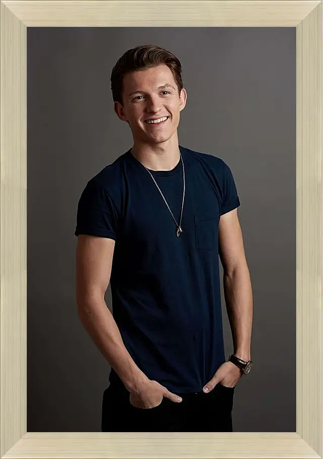 Картина в раме - Том Холланд. Tom Holland