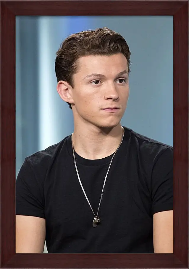 Картина в раме - Том Холланд. Tom Holland