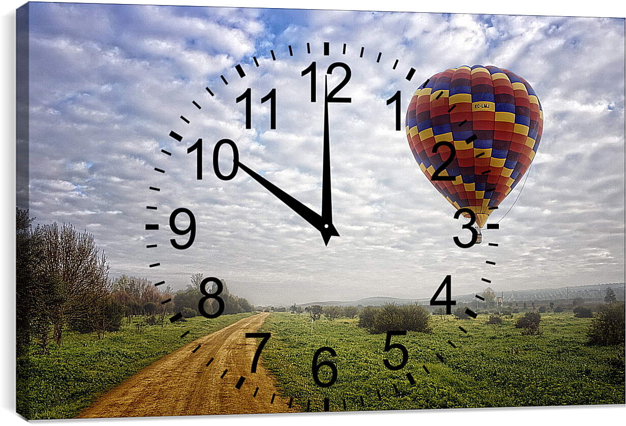 Часы картина - Воздушный шар над полем