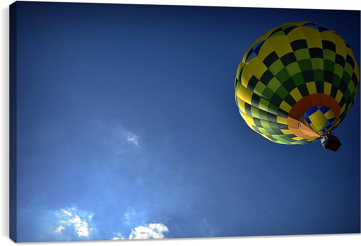 Постер и плакат - Воздушный шар в небе