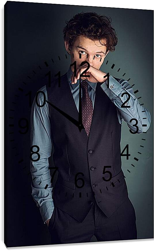 Часы картина - Том Холланд. Tom Holland