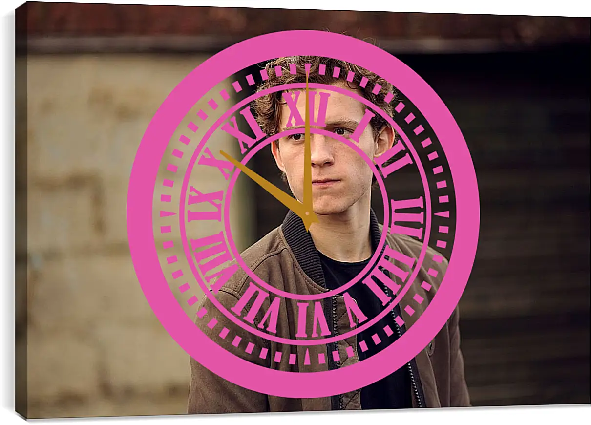 Часы картина - Том Холланд. Tom Holland